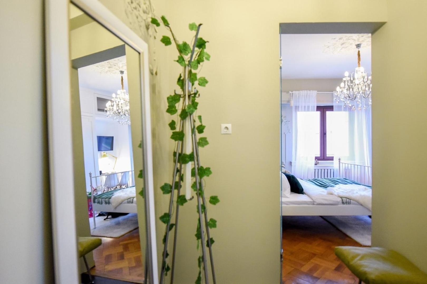 Cozy Studio Overlooking The Old Town Bukareszt Zewnętrze zdjęcie